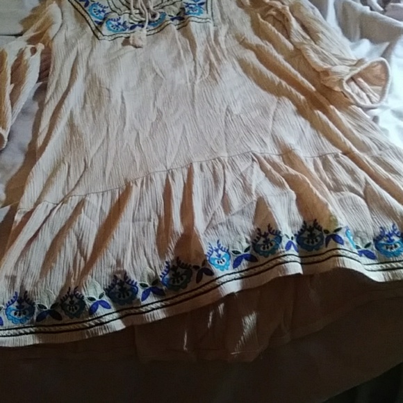 Say super cutr dress/cover up-A - Picture 4 of 6